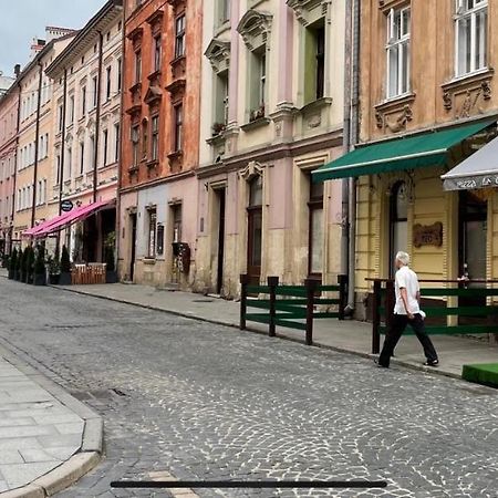 Вірменська 8 Lviv Dış mekan fotoğraf
